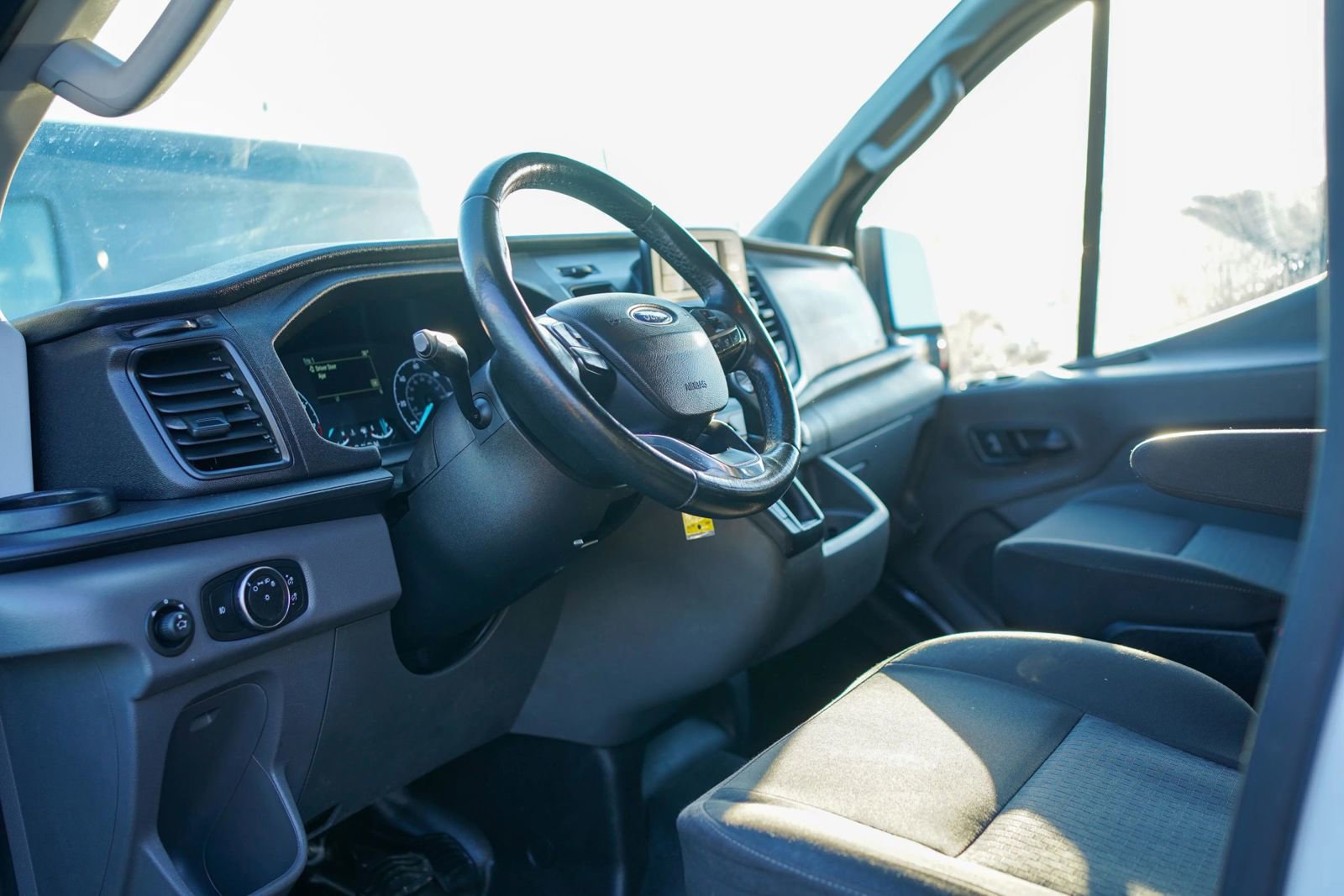 Used 2020 Ford Transit 250 Low Roof w/ Exterior Upgrade Package RWD image 10