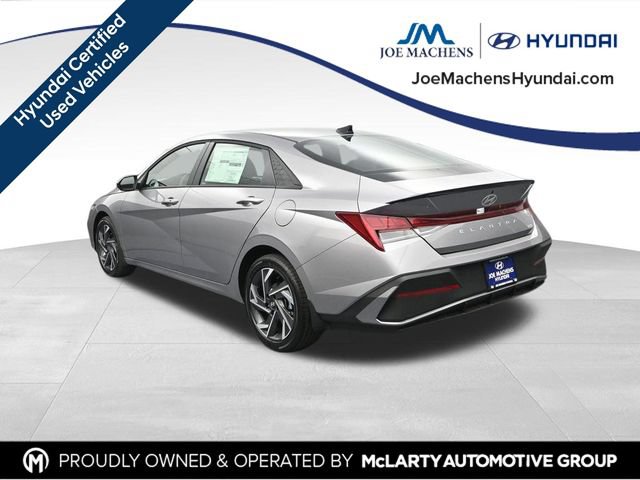 Used 2025 Hyundai Elantra SEL FWD image 7