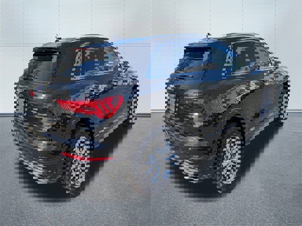 New 2025 Audi Q3 2.0T Premium image 3