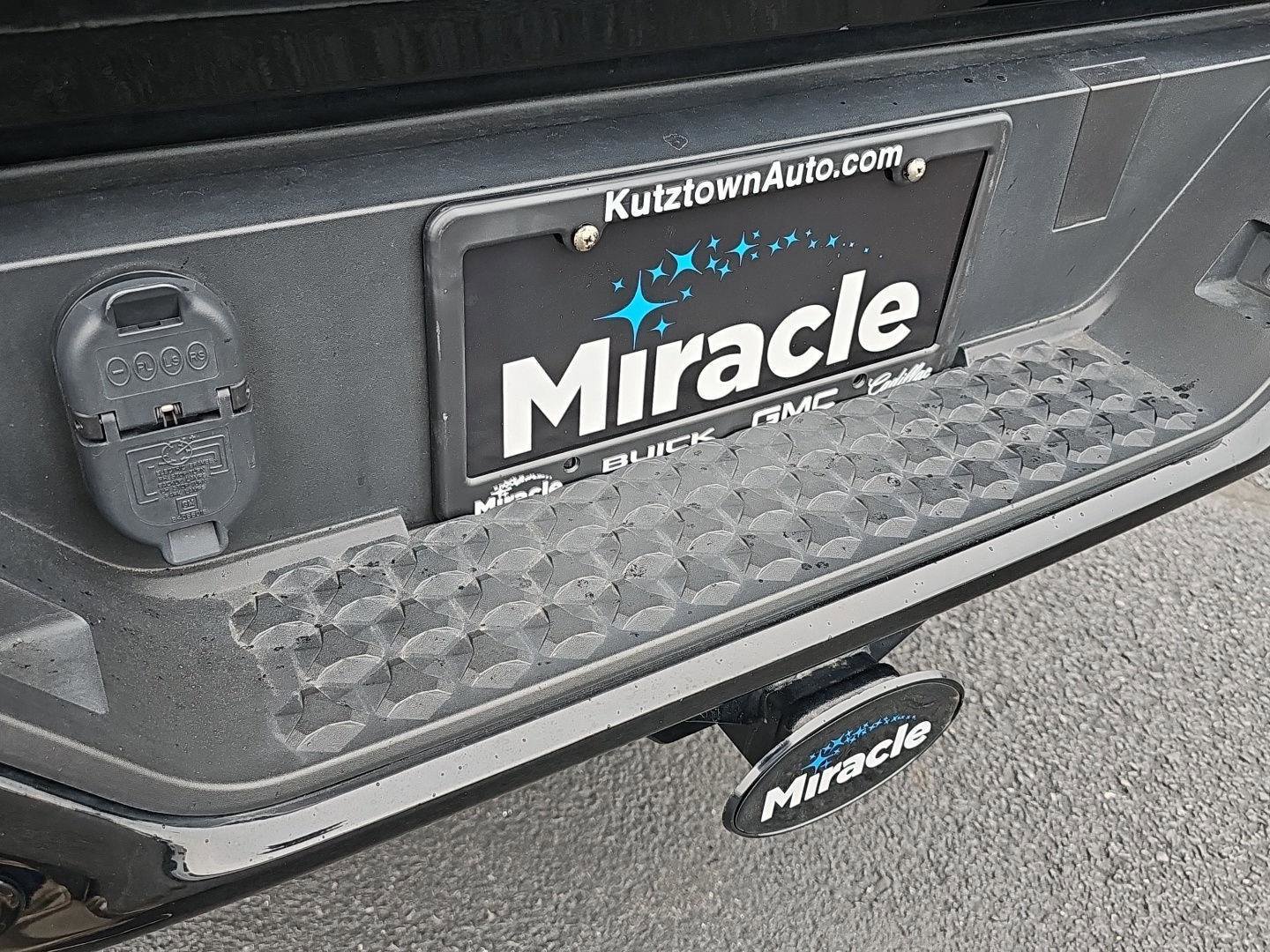 Used 2024 Chevrolet Colorado ZR2 w/ ZR2 Convenience Package III image 33