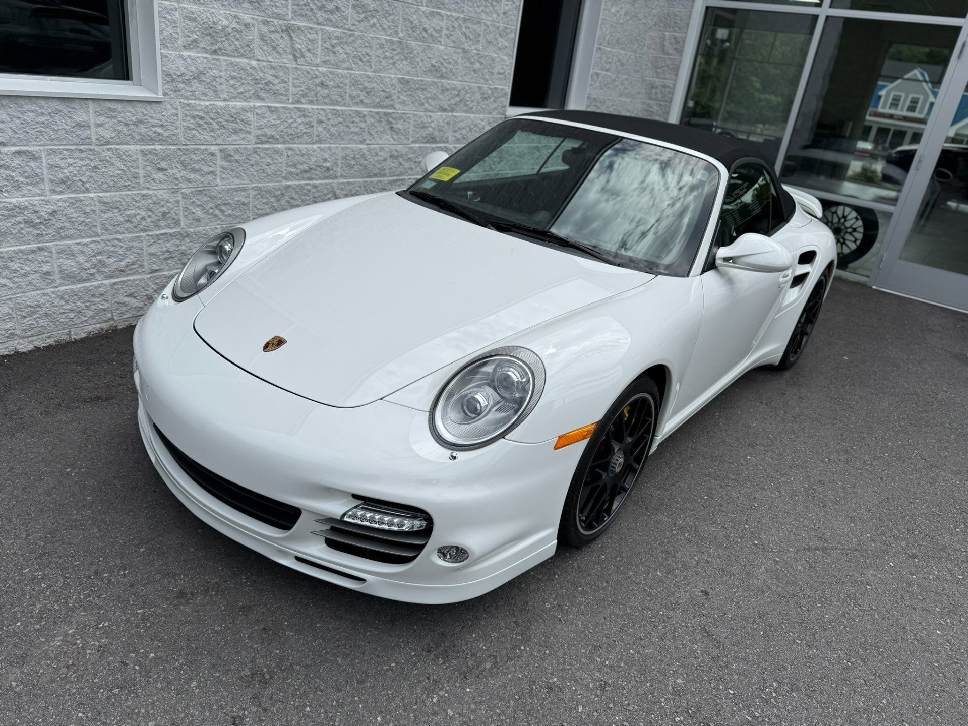 Used 2013 Porsche 911 Turbo S image 6