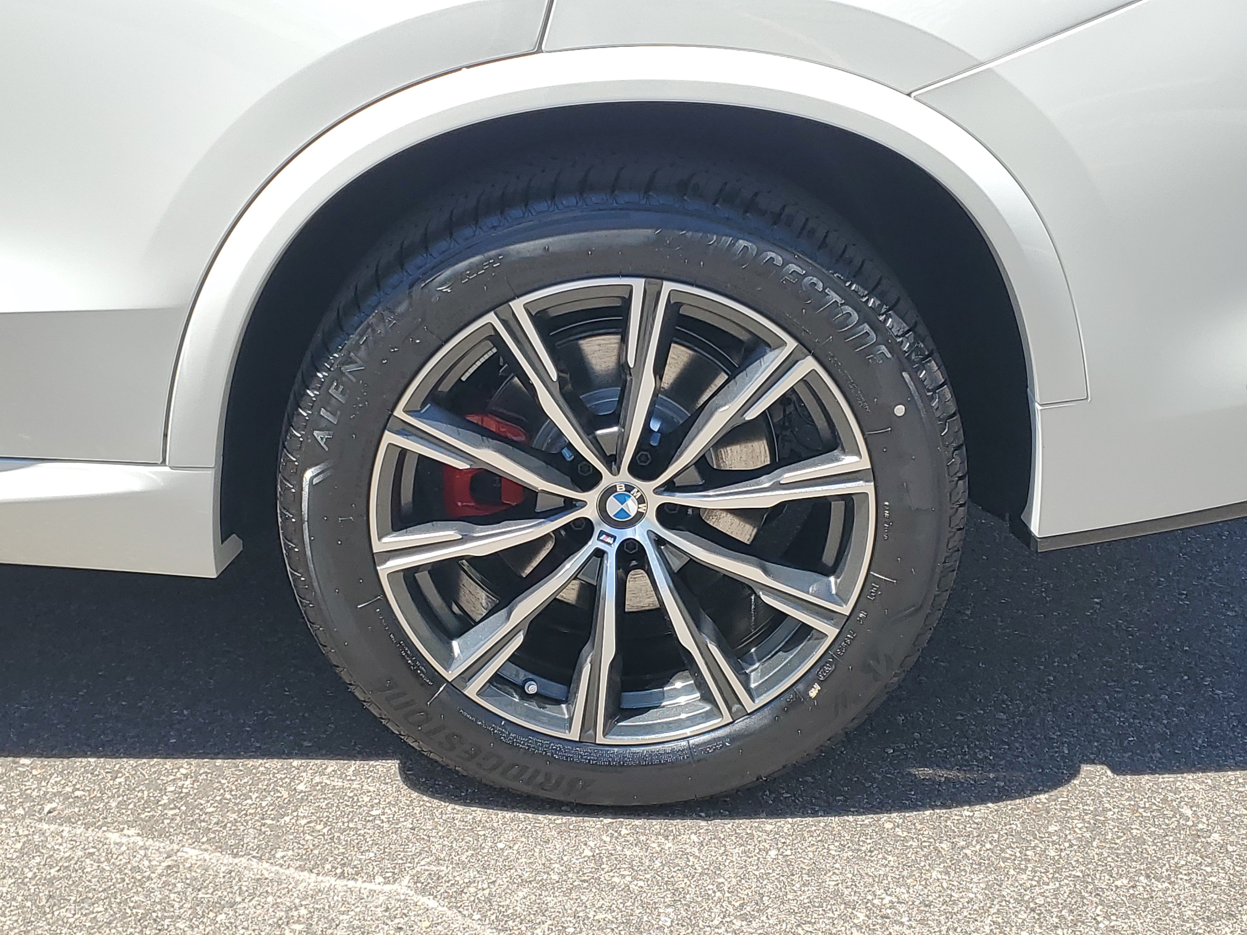 New 2026 BMW X5 xDrive40i w/ M Sport Package AWD/4WD image 28