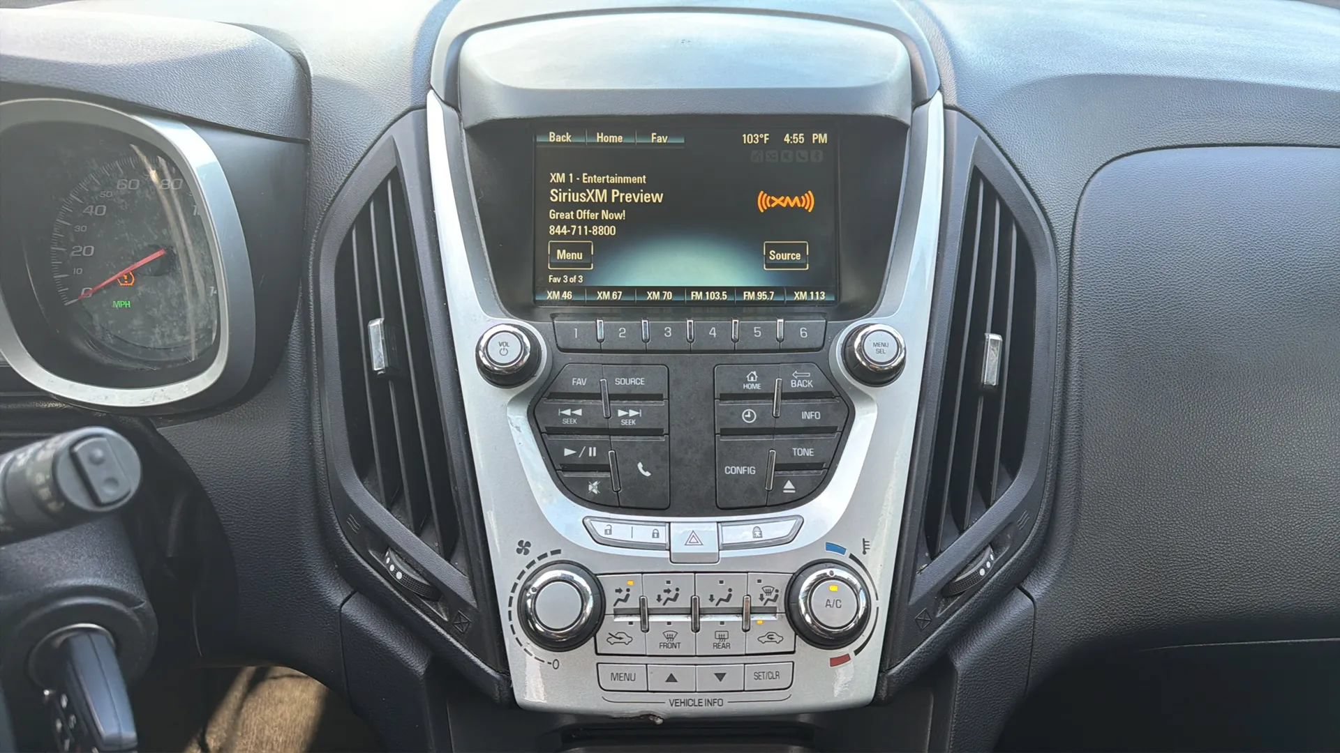 Used 2015 Chevrolet Equinox LT FWD image 13