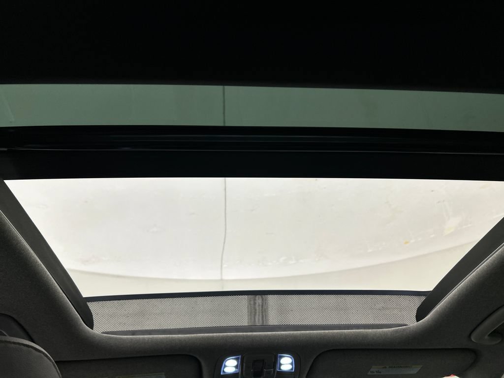 Used 2019 Hyundai Santa Fe Limited FWD image 18