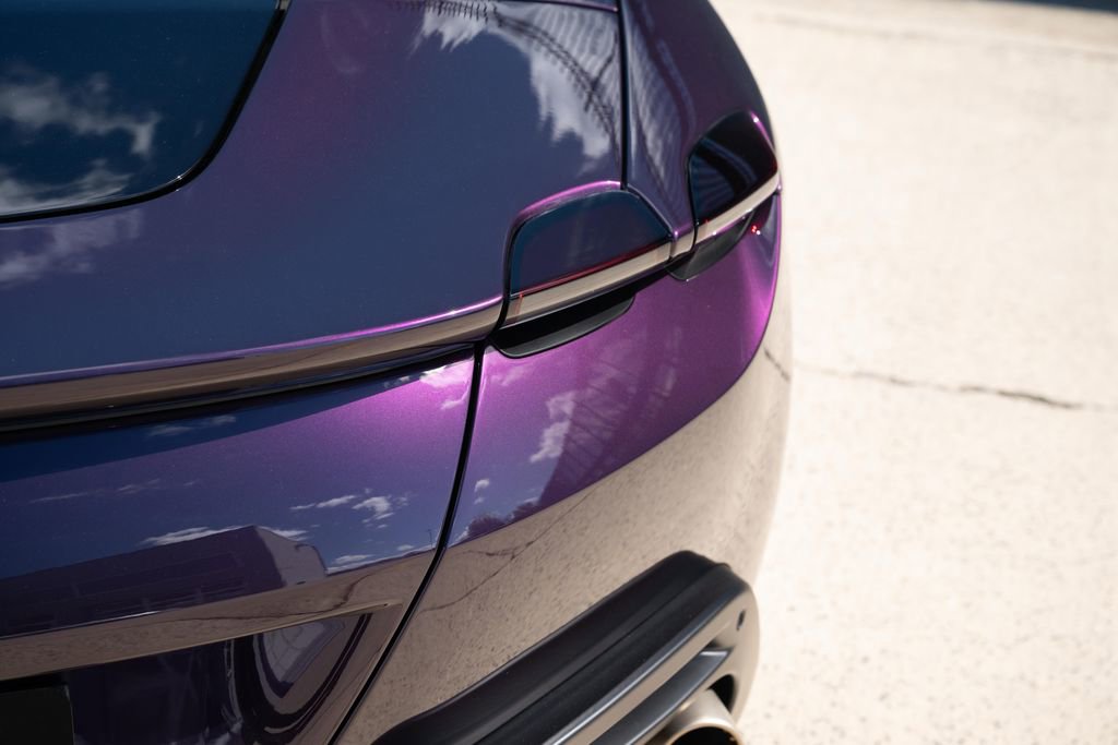 Used 2024 Ferrari Roma Spider image 25