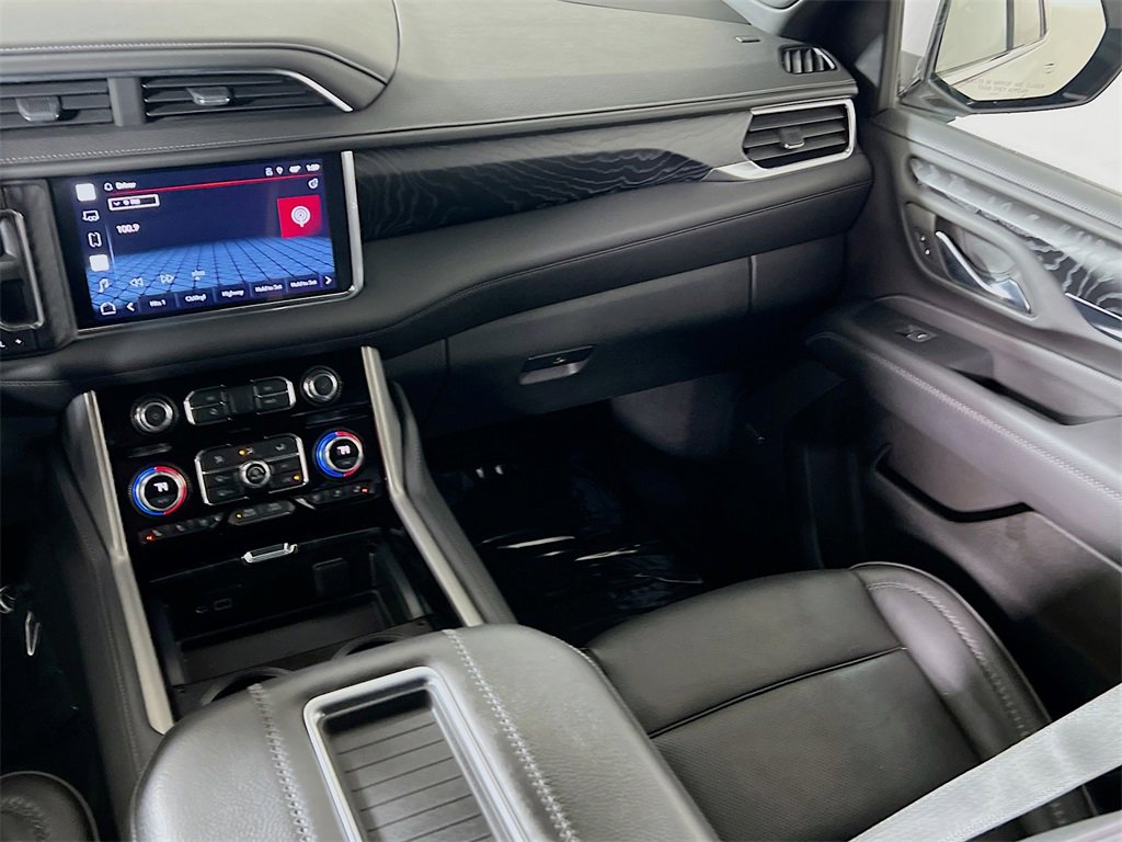Used 2022 GMC Yukon Denali w/ Advanced Technology Package image 22