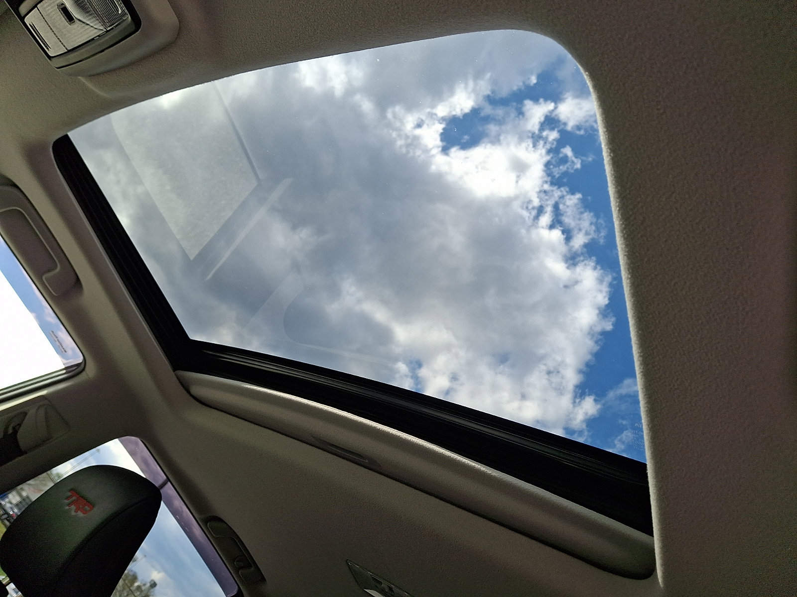 Used 2023 Toyota 4Runner TRD Off-Road Premium w/ Off Road Premium Plus Package image 15