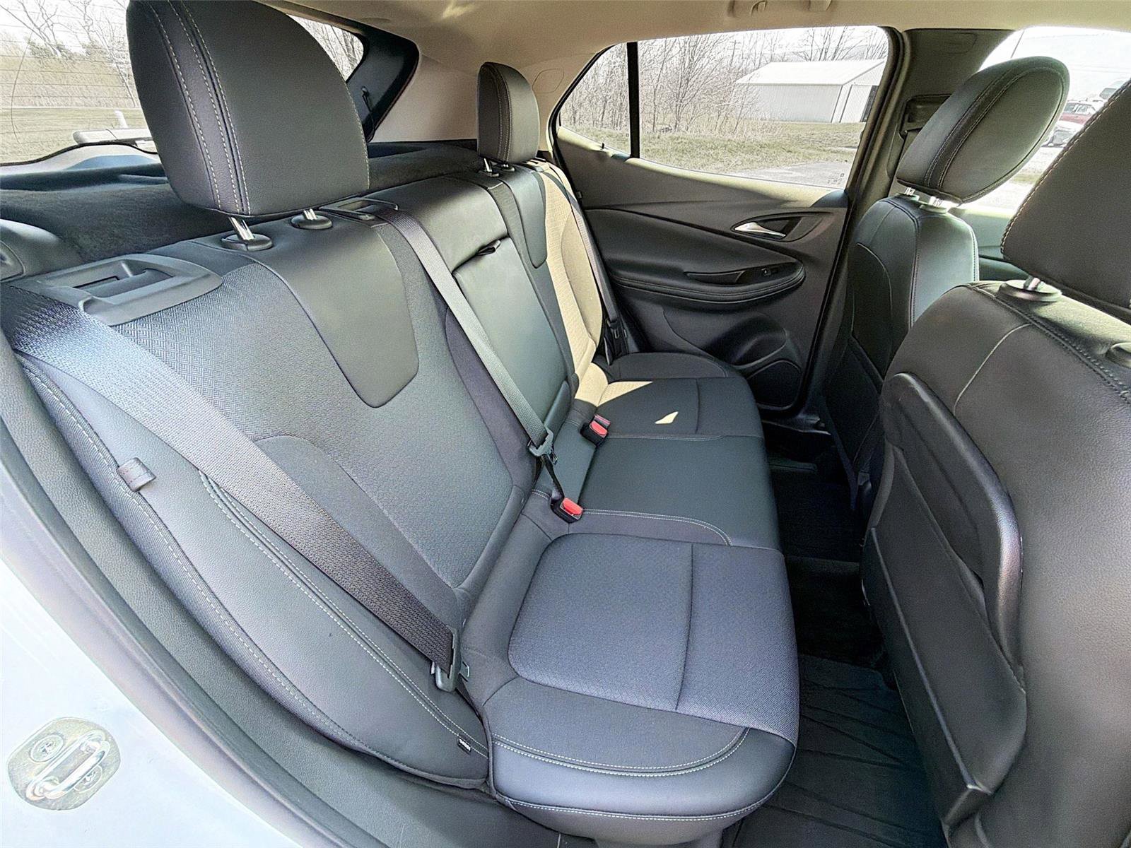 Used 2023 Buick Encore GX Select image 25