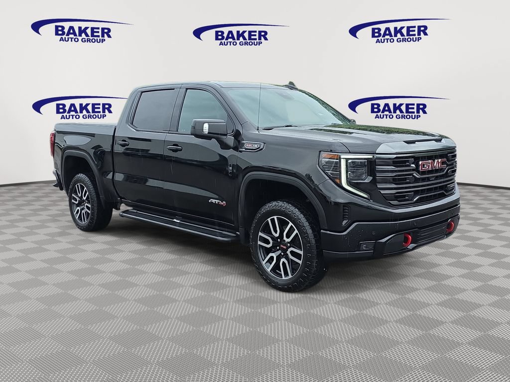 Used 2023 GMC Sierra 1500 AT4 w/ Technology Package AWD/4WD image 3