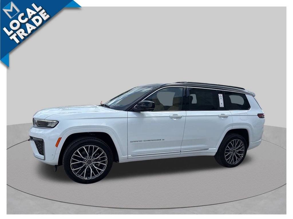 Used 2026 Jeep Grand Cherokee L Summit w/ Advanced Protech Group IV AWD/4WD image 16