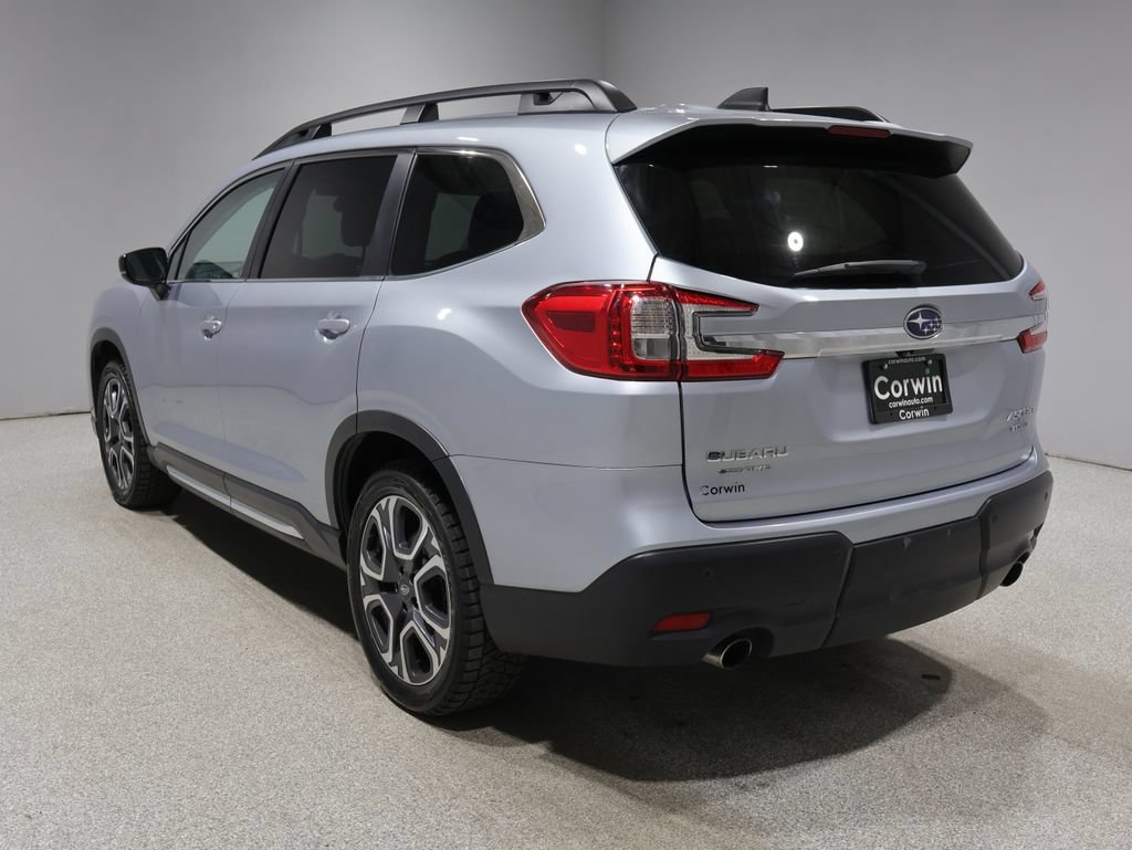 Used 2024 Subaru Ascent Limited w/ Technology Package AWD/4WD image 5