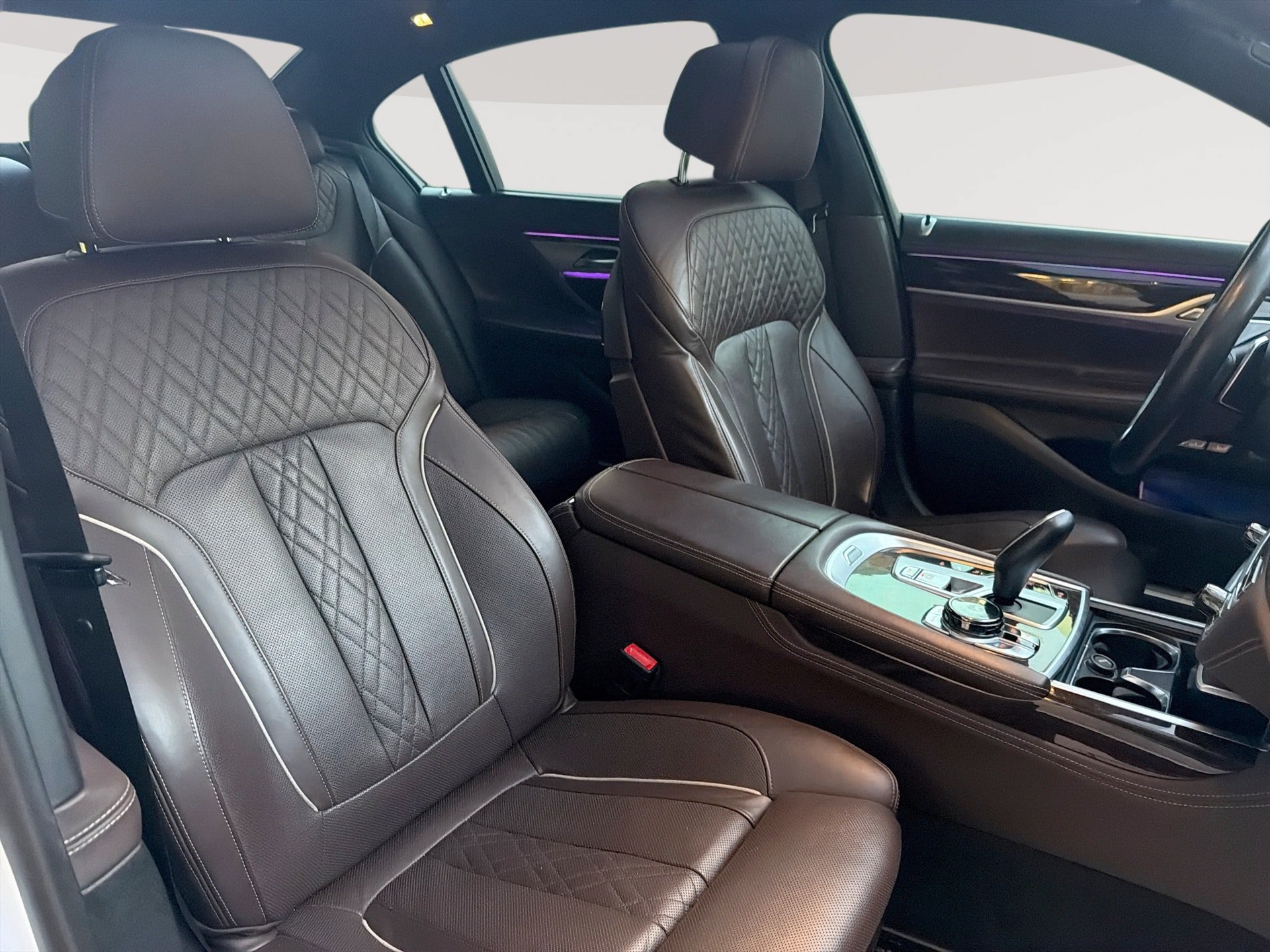 Used 2017 BMW 750i RWD image 28