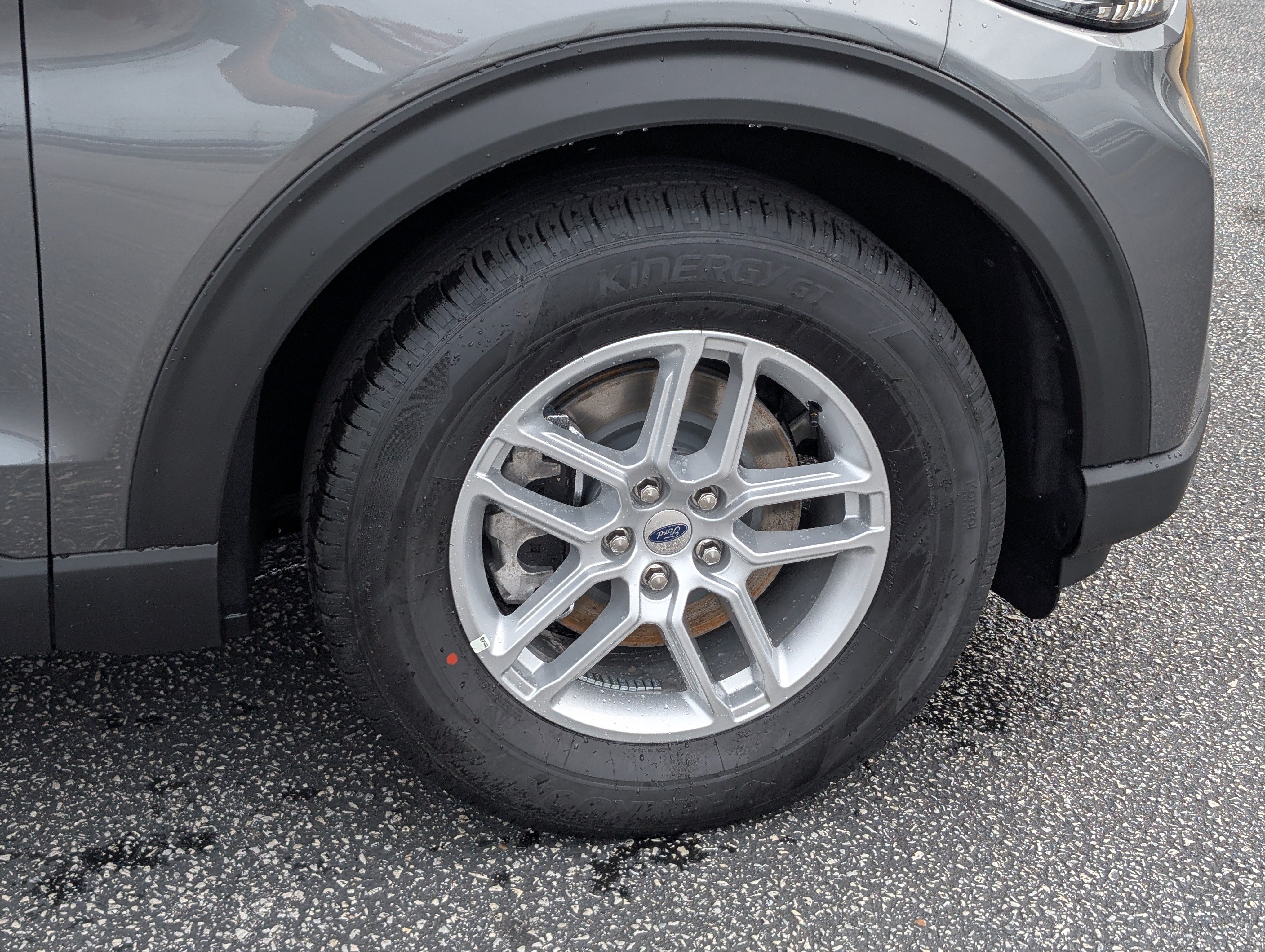 New 2026 Ford Explorer Active RWD image 7