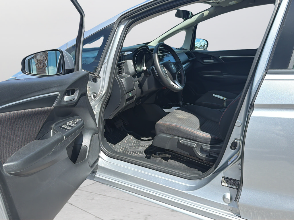 Used 2018 Honda Fit Sport image 15