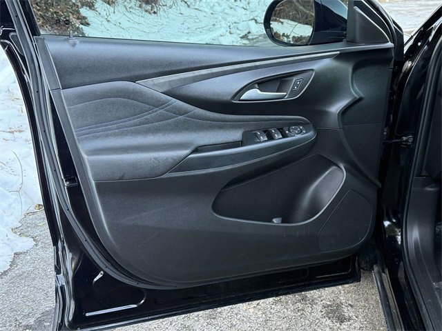 Certified 2024 Buick Envista Sport Touring w/ Convenience I Package image 11