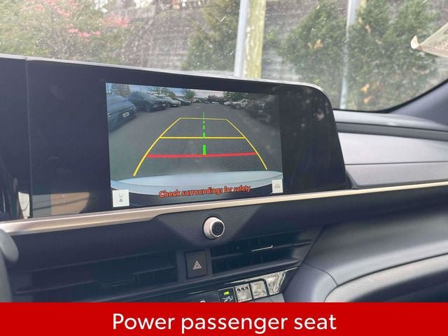 Certified 2023 Toyota Crown AWD/4WD image 32