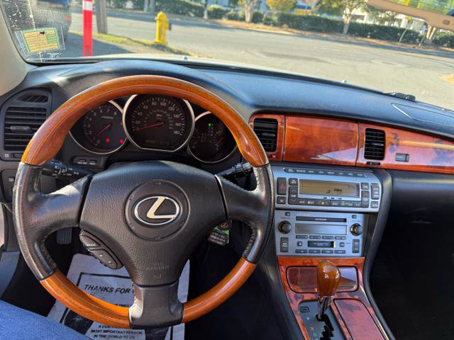 Used 2002 Lexus SC 430 Convertible image 11
