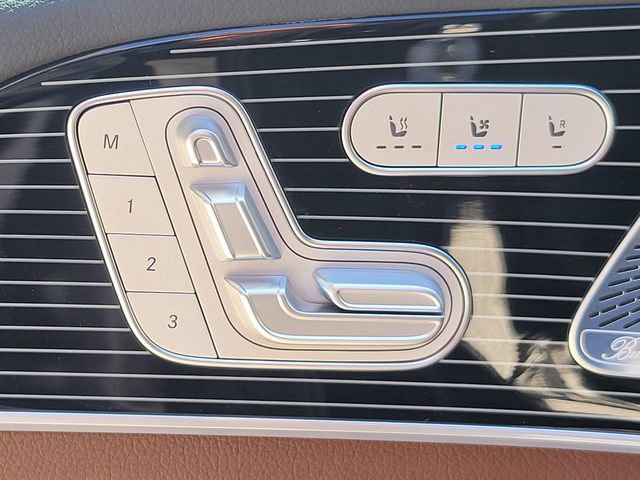 Used 2025 Mercedes-Benz GLS 450 4MATIC image 17