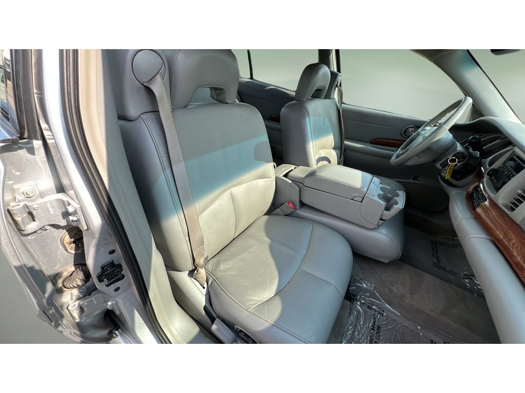 Used 2003 Buick Le Sabre Custom w/ Comfort & Style Package FWD image 31