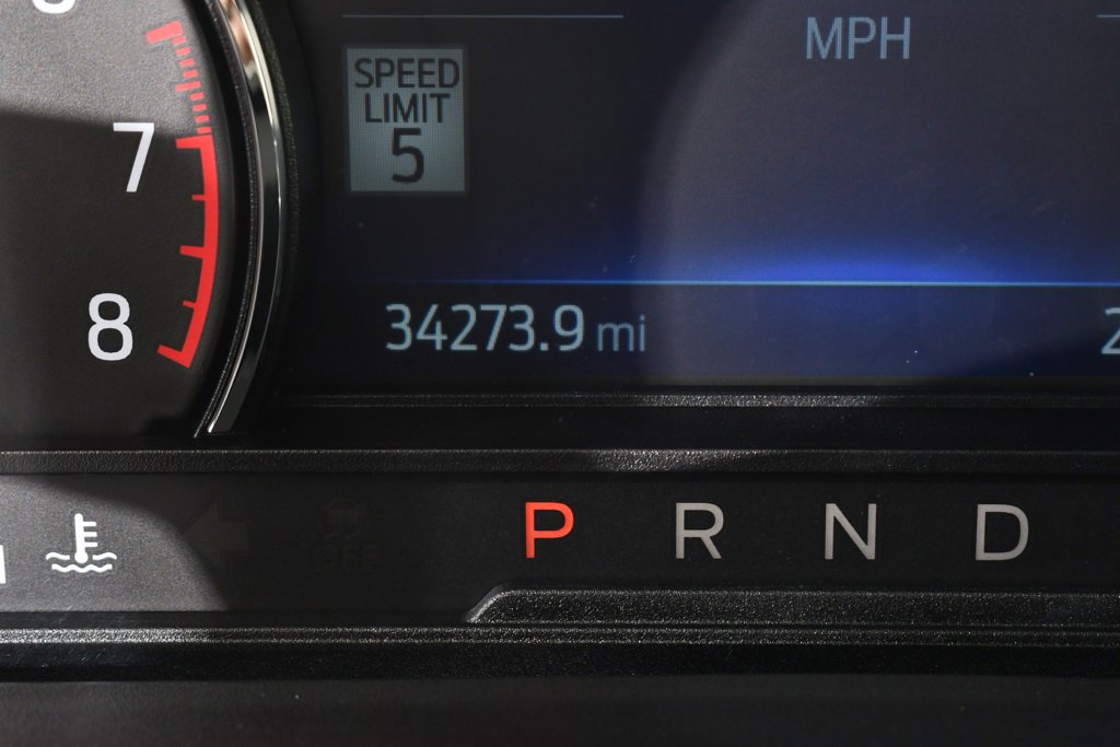 Used 2022 Ford Explorer XLT w/ Equipment Group 202A image 28