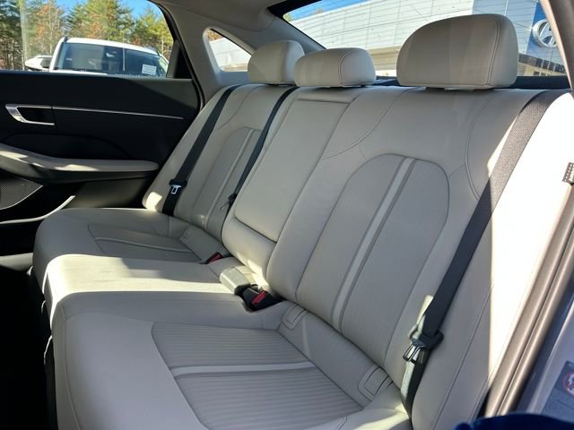 Certified 2023 Hyundai Sonata SEL w/ Cargo Package image 18