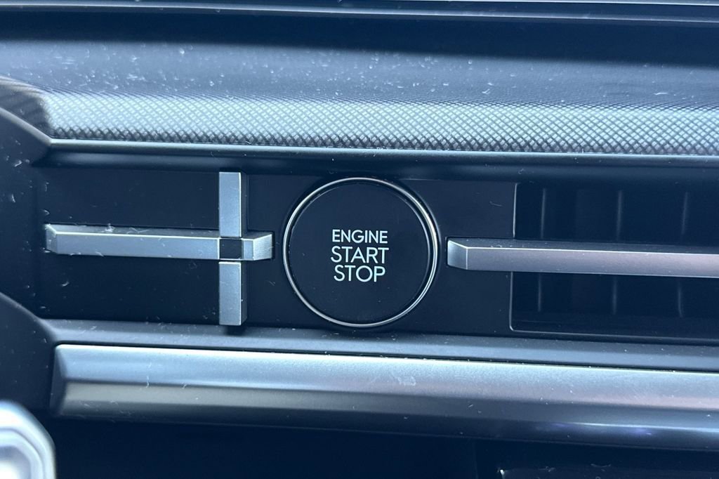 Used 2025 Hyundai Santa Fe SE image 23