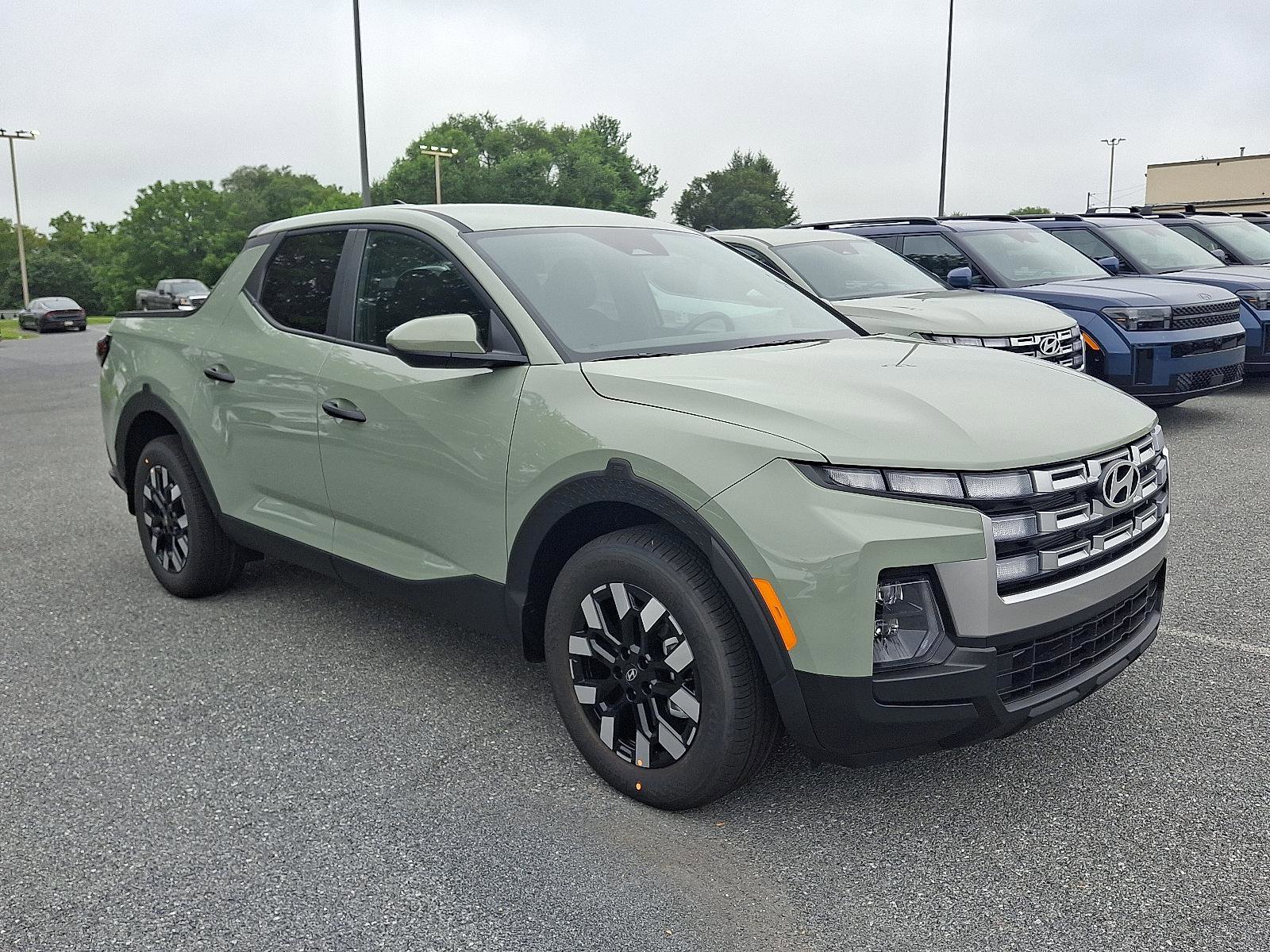 New 2026 Hyundai Santa Cruz SE image 2