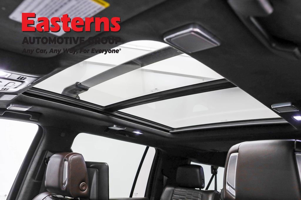 Used 2021 Cadillac Escalade ESV Premium Luxury Platinum image 41