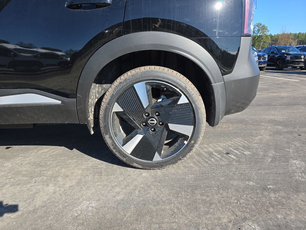 New 2026 Nissan Kicks SR w/ SR Premium Package FWD image 34