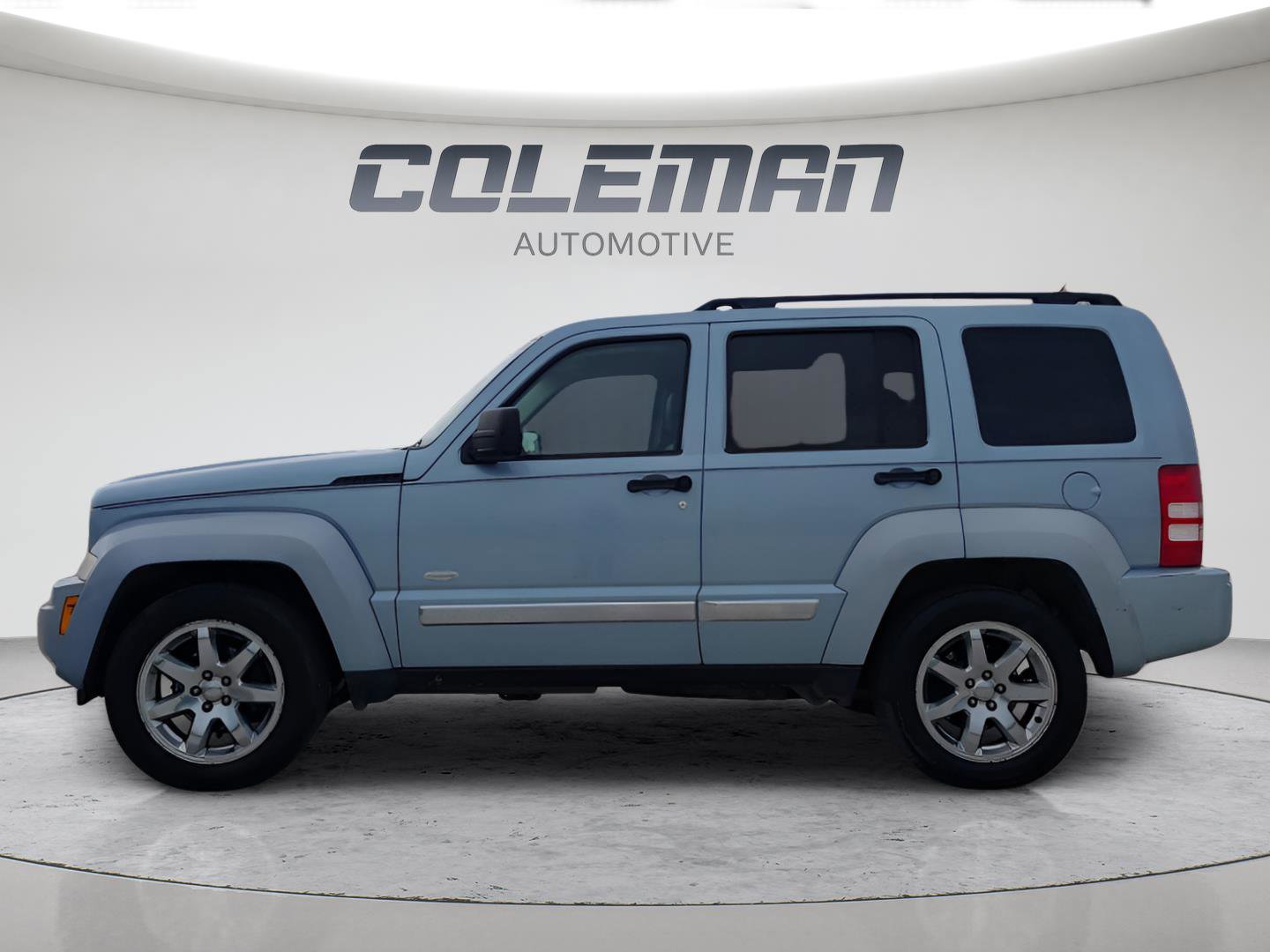 Used 2012 Jeep Liberty Sport AWD/4WD image 2