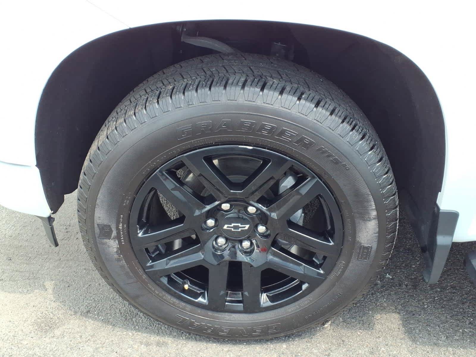 Certified 2023 Chevrolet Silverado 1500 Custom AWD/4WD image 8