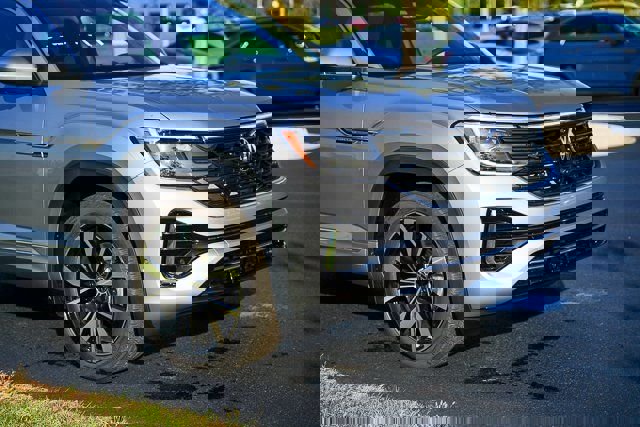 New 2026 Volkswagen Atlas Cross Sport SEL Premium R-Line image 45