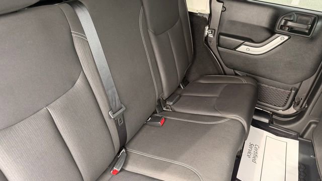 Used 2018 Jeep Wrangler Unlimited Rubicon image 47