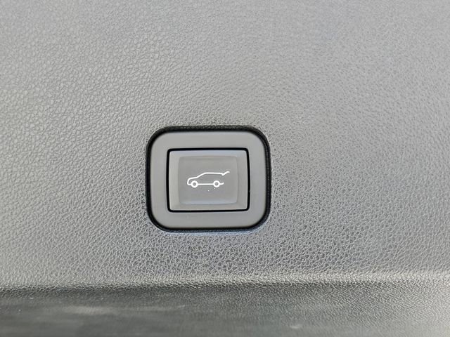 Certified 2024 Cadillac XT6 Luxury image 10