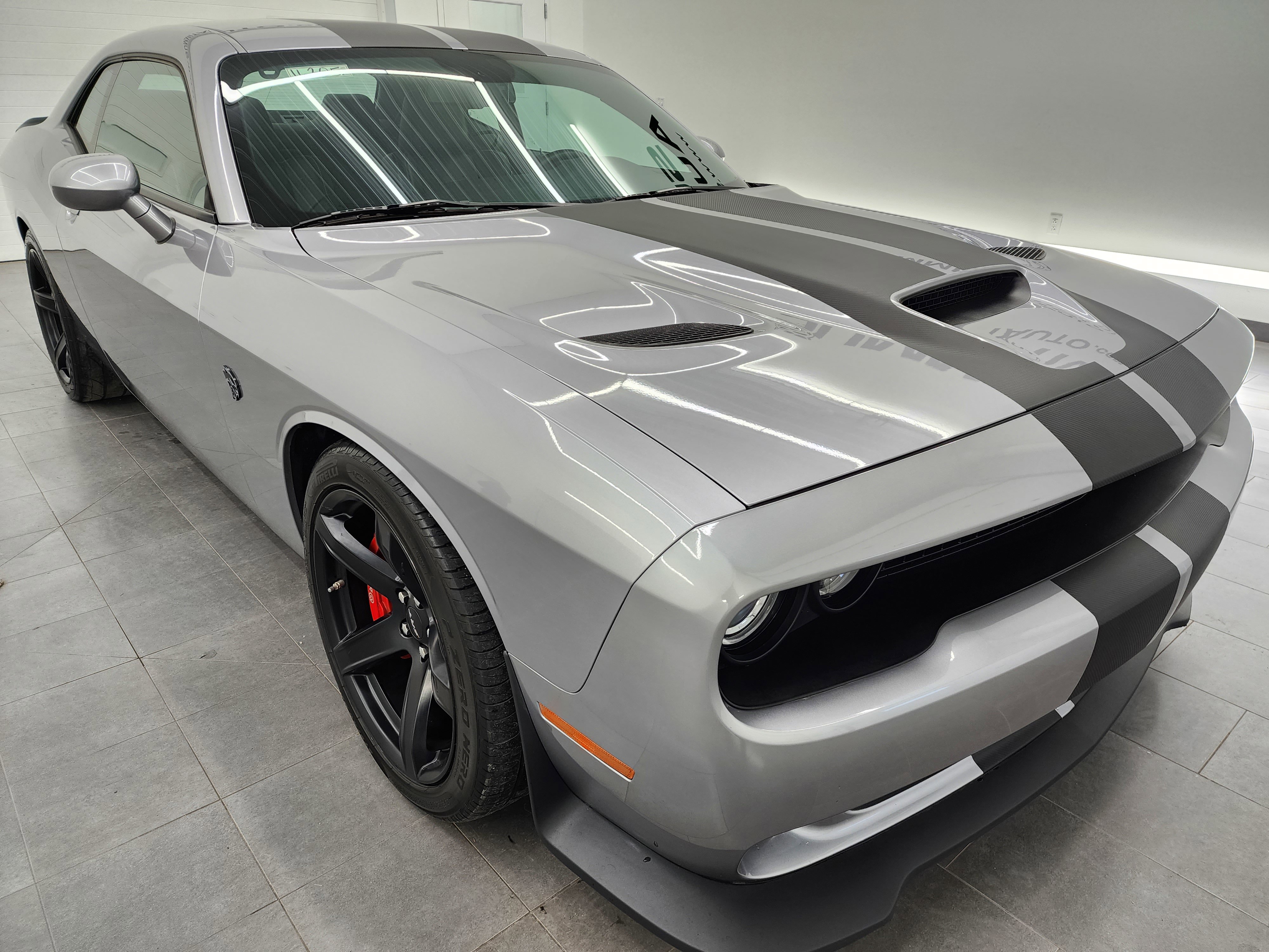 Used 2017 Dodge Challenger SRT Hellcat image 2
