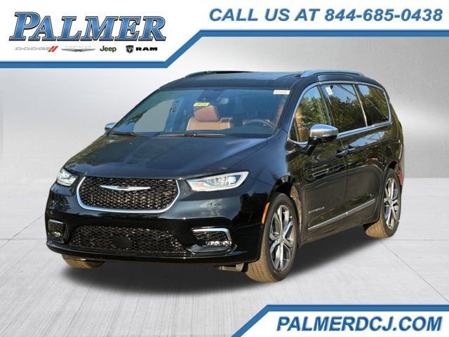 New 2026 Chrysler Pacifica Pinnacle image 1