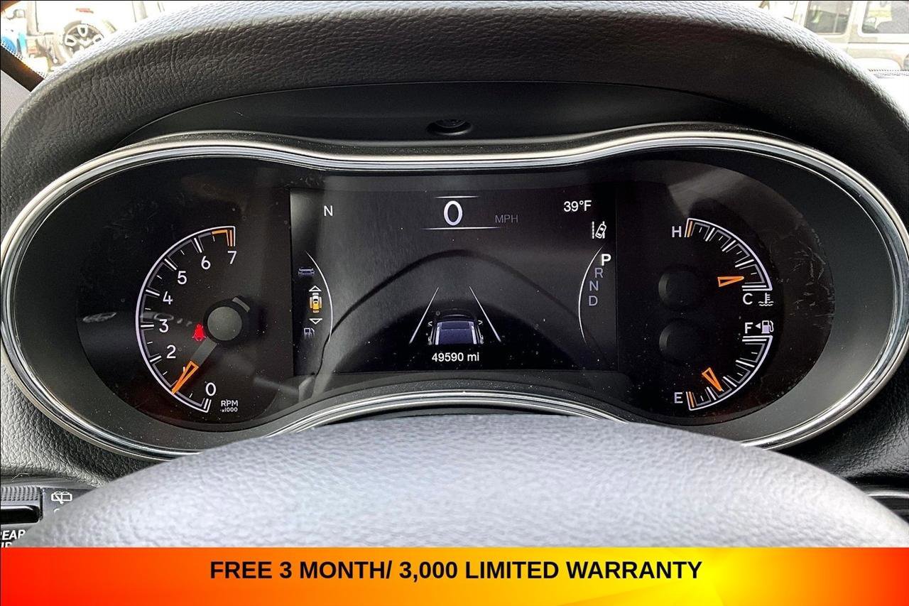 Used 2022 Jeep Grand Cherokee Laredo X AWD/4WD image 13