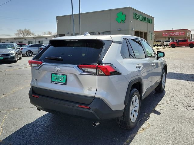Used 2024 Toyota RAV4 LE image 3
