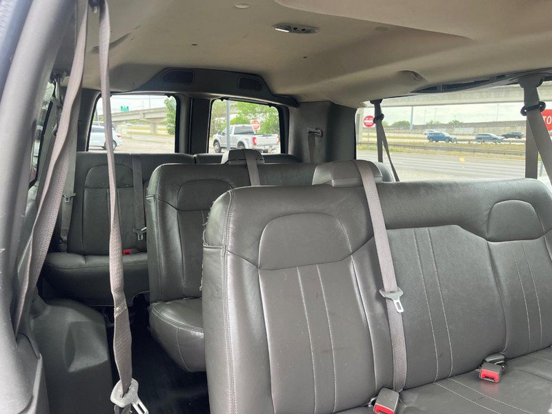 Used 2015 Chevrolet Express 3500 LS image 8