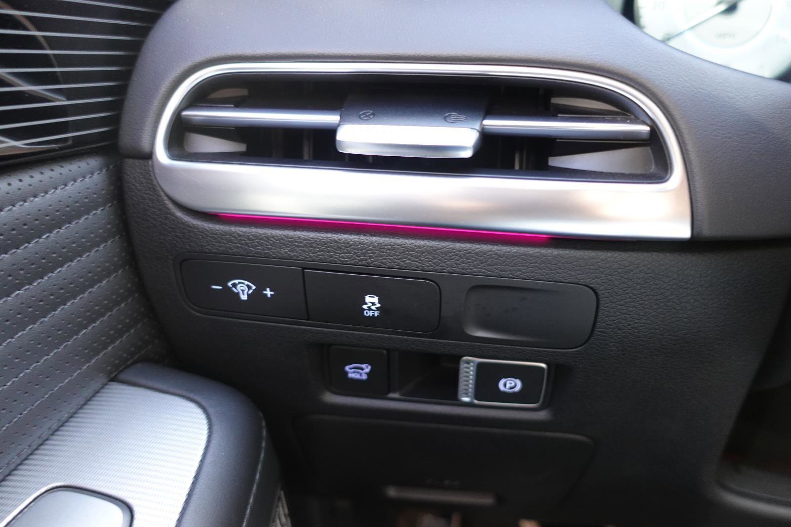 Used 2024 Hyundai Palisade Calligraphy image 27