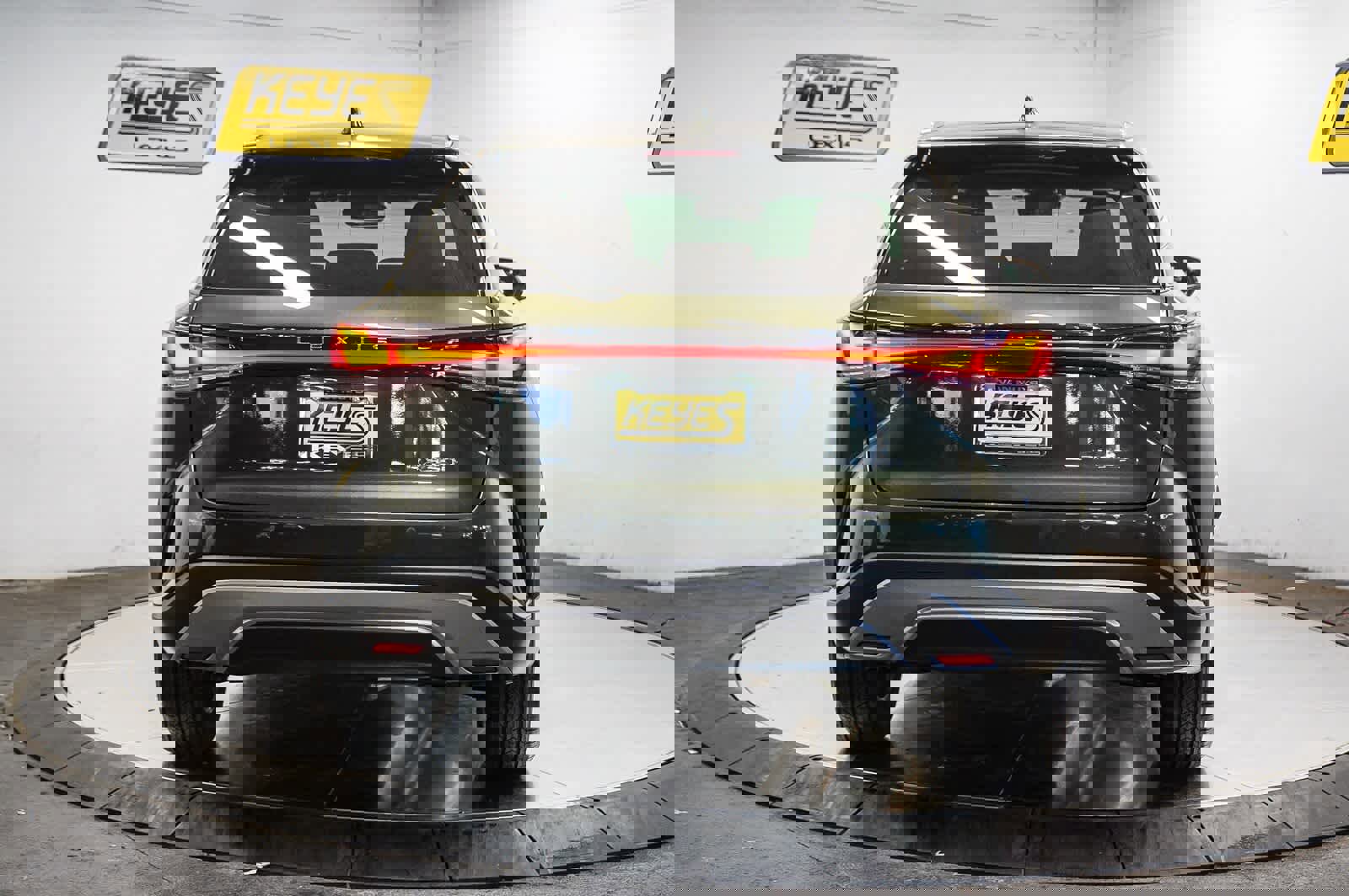 Used 2025 Lexus RX 350 FWD image 3