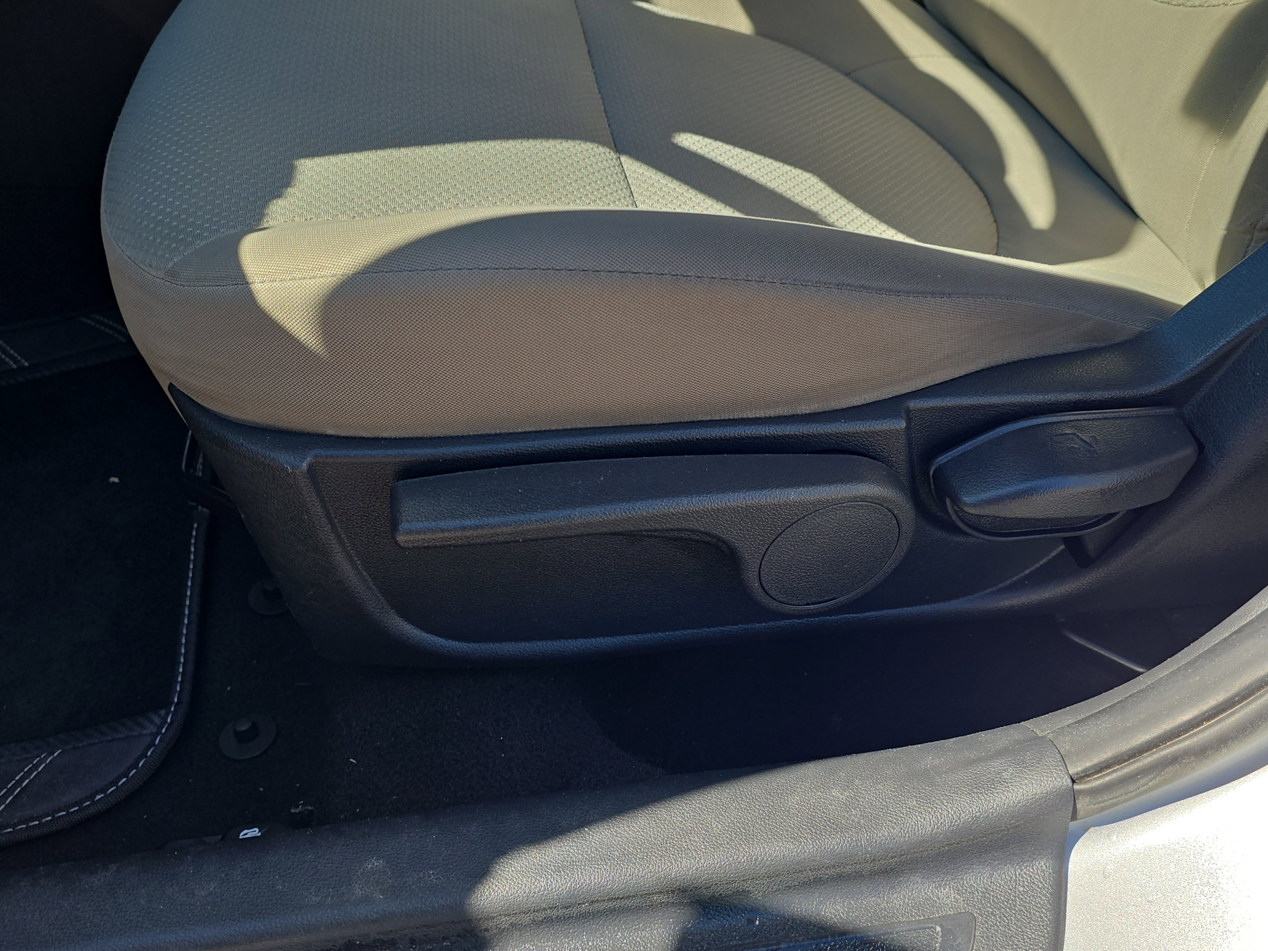 Used 2012 Kia Forte EX w/ Premium Pkg image 20