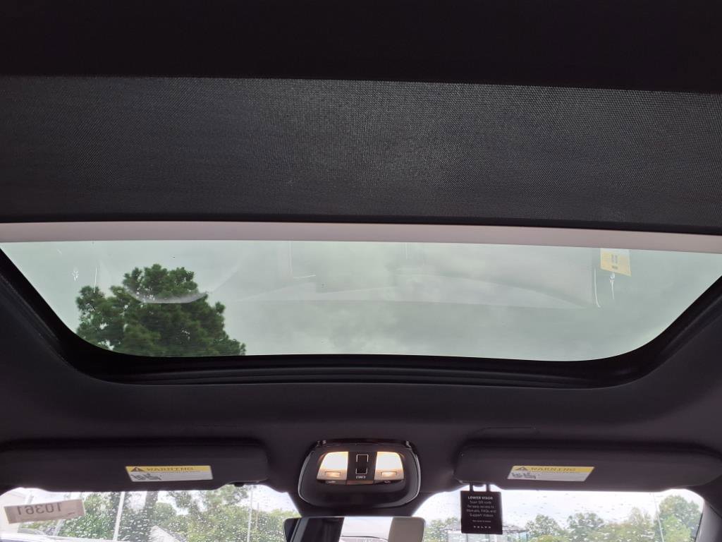 New 2025 Volvo XC90 B5 Core w/ Climate Package image 11