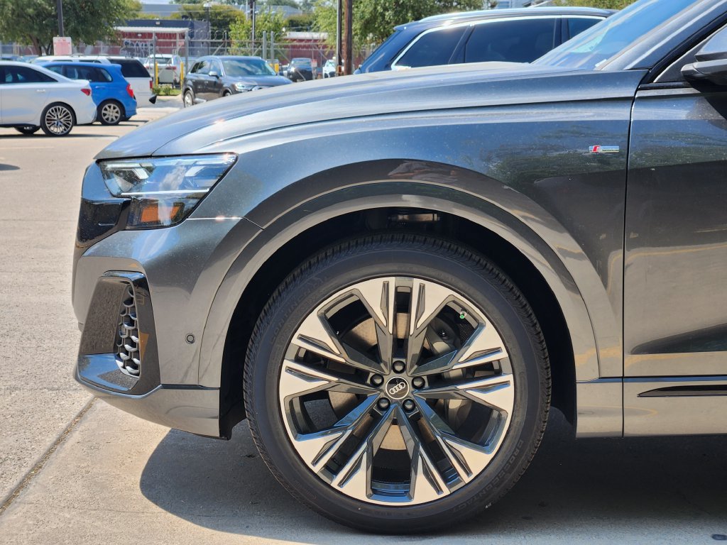 New 2027 Audi Q8 Premium Plus AWD/4WD image 12