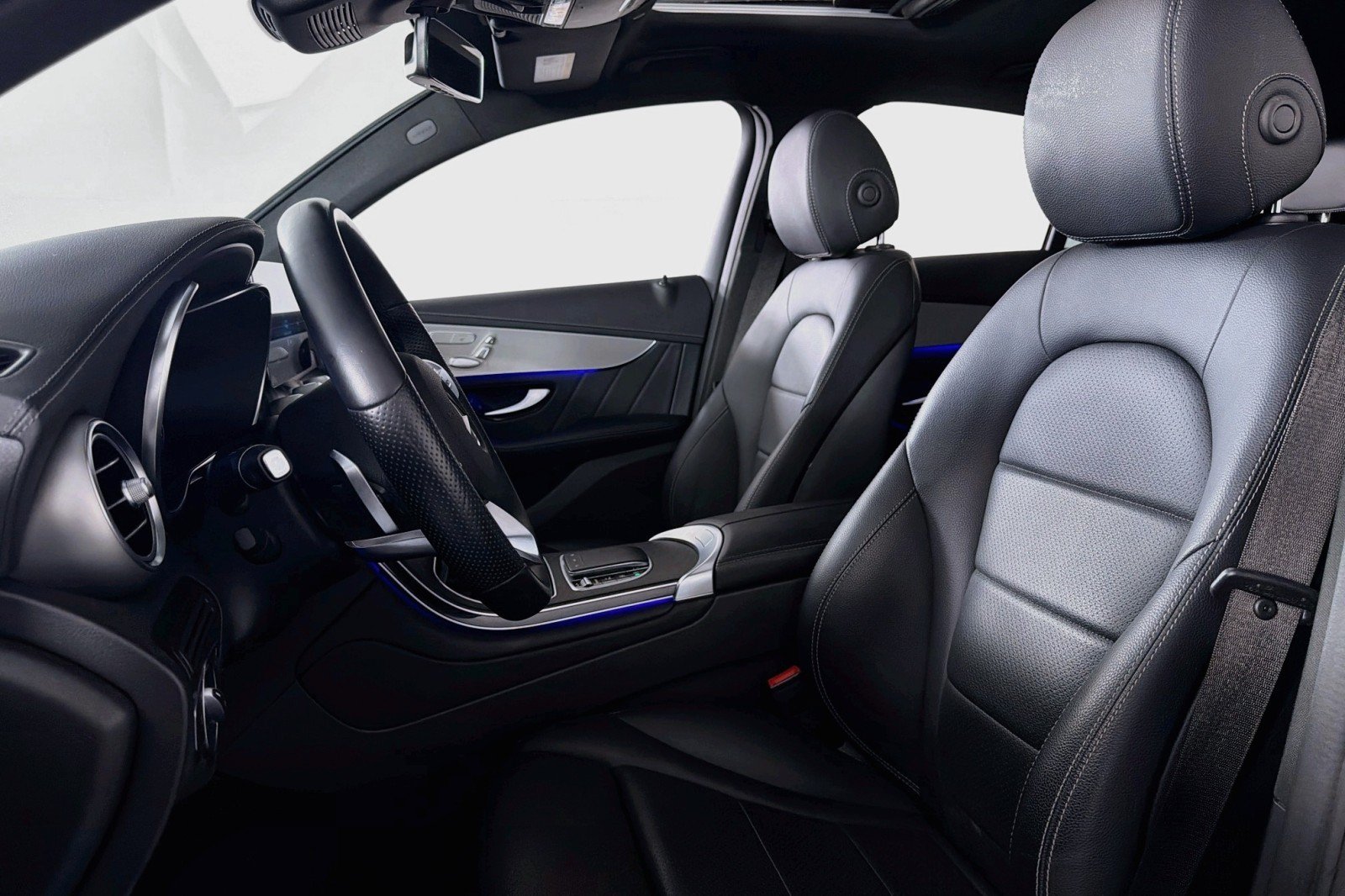 Certified 2023 Mercedes-Benz GLC 300 4MATIC Coupe image 18