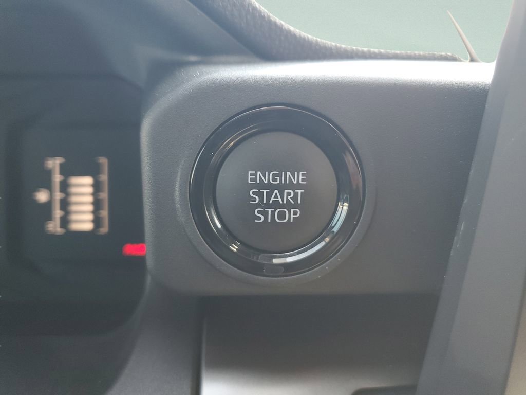 Used 2025 Toyota Tacoma SR5 RWD image 22