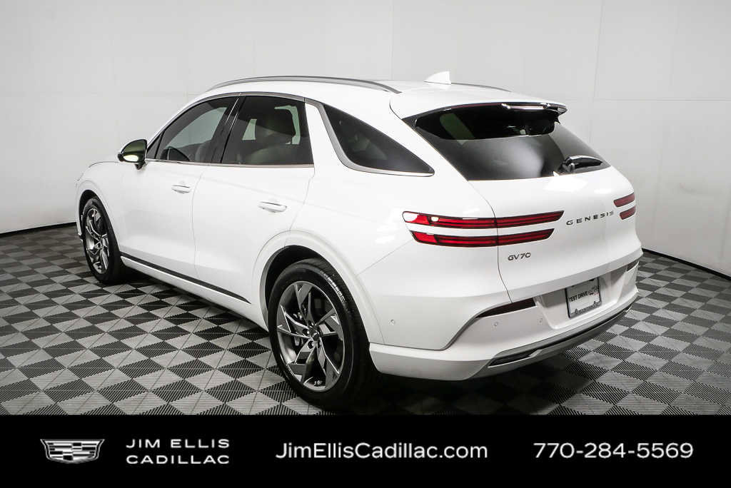 Used 2025 Genesis Electrified GV70 Advanced AWD/4WD image 29