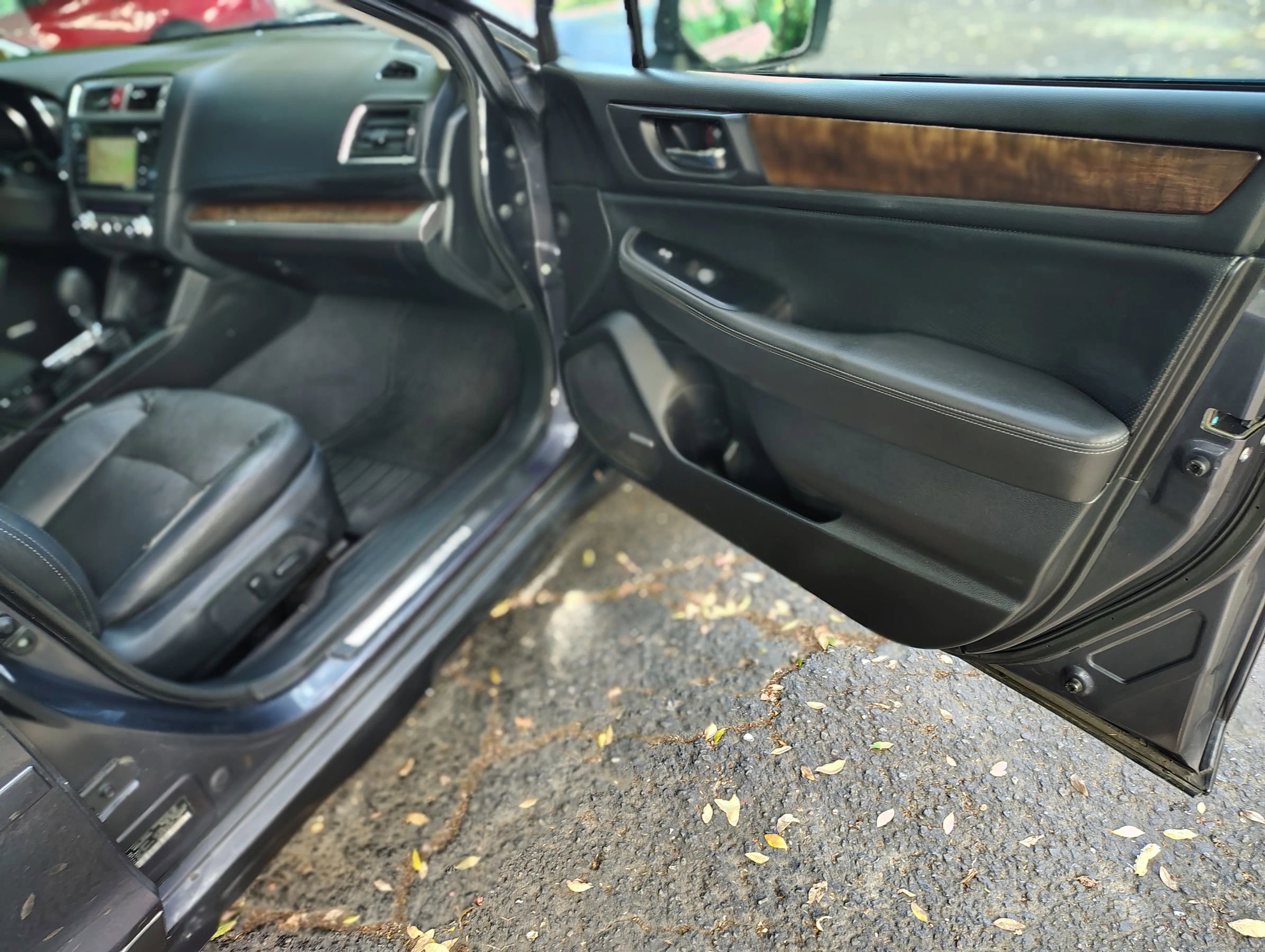 Used 2015 Subaru Outback 2.5i Limited AWD/4WD image 23