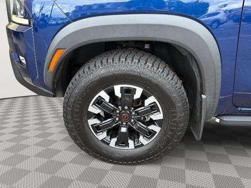 Used 2022 Nissan Frontier PRO-4X AWD/4WD image 13