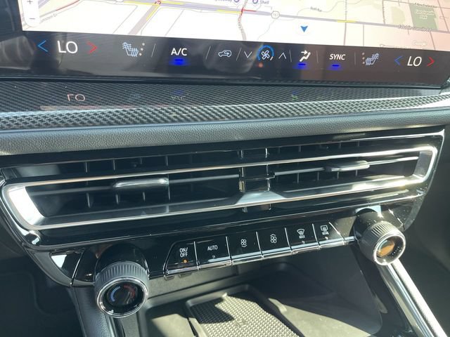 New 2027 Chevrolet Traverse Z71 w/ Driver Confidence Package AWD/4WD image 19
